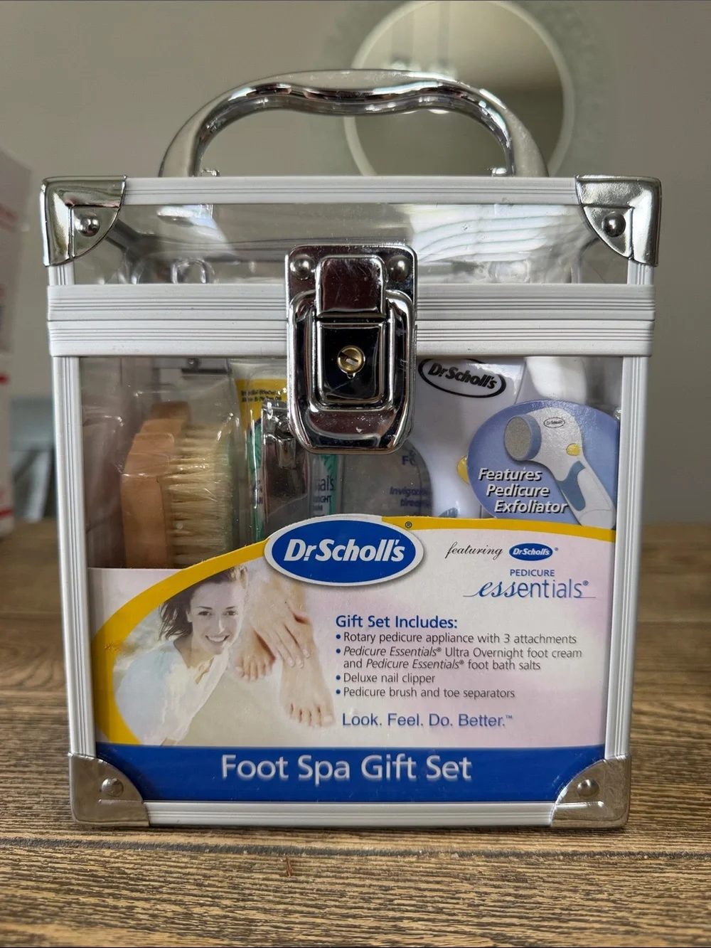 Dr Scolls Foot Spa Gift Set Rotary pedicure appliance, foot cream, nail clipper